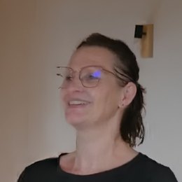 Simona